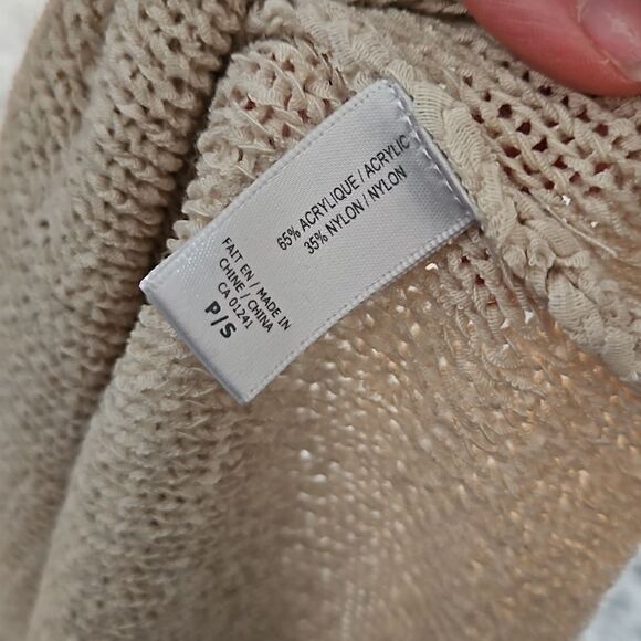 🎁Lightweight tan vneck long sleeve - Picture 5 of 6